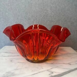 Vintage L.E Smith Large Red Simplicity Amberina Glass Bowl Crimped Fruit Bowl